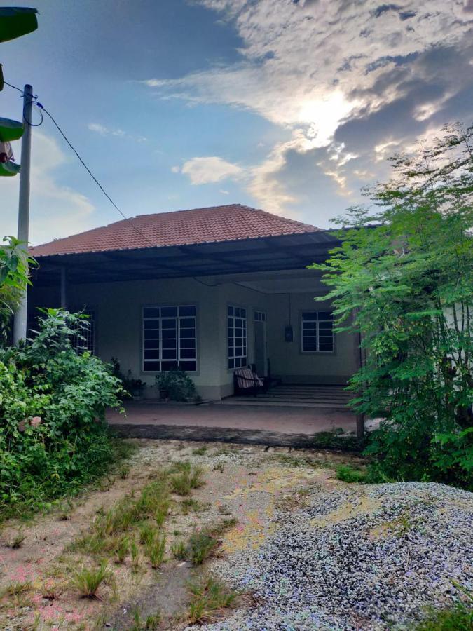 Sya Al-Yahya Homestay كُوالا تيرينغانو المظهر الخارجي الصورة