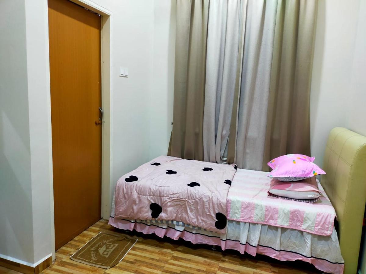 Sya Al-Yahya Homestay كُوالا تيرينغانو المظهر الخارجي الصورة